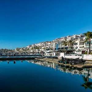  Apartment 3 Bed Penthouse In The Heart Of Puerto Banus & Pool Spain
